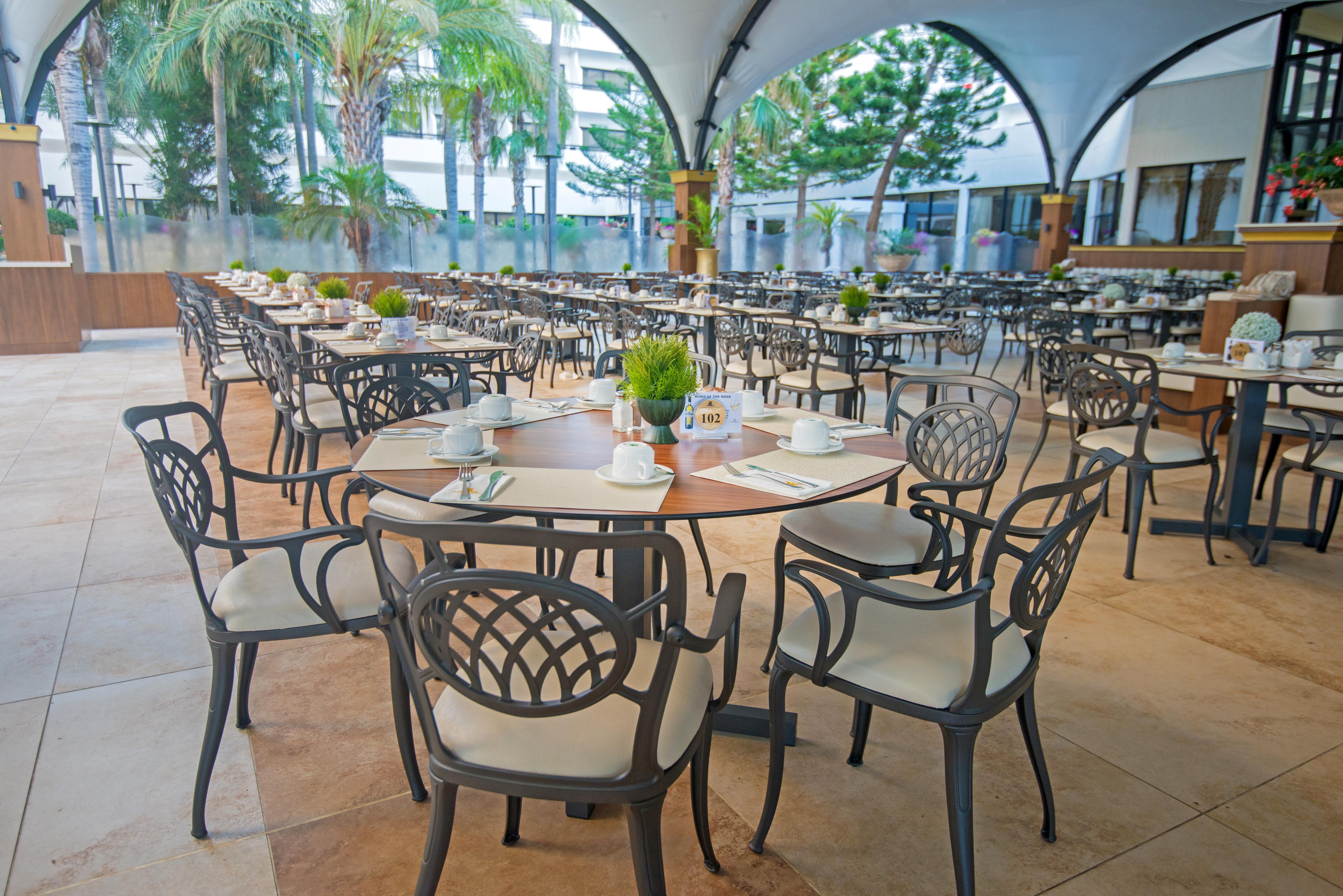 Adams Beach Hotel & Spa (Adults Only) Ayia Napa Esterno foto The restaurant