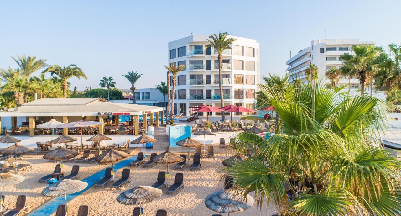 Adams Beach Hotel & Spa (Adults Only) Ayia Napa Esterno foto The beach at the hotel