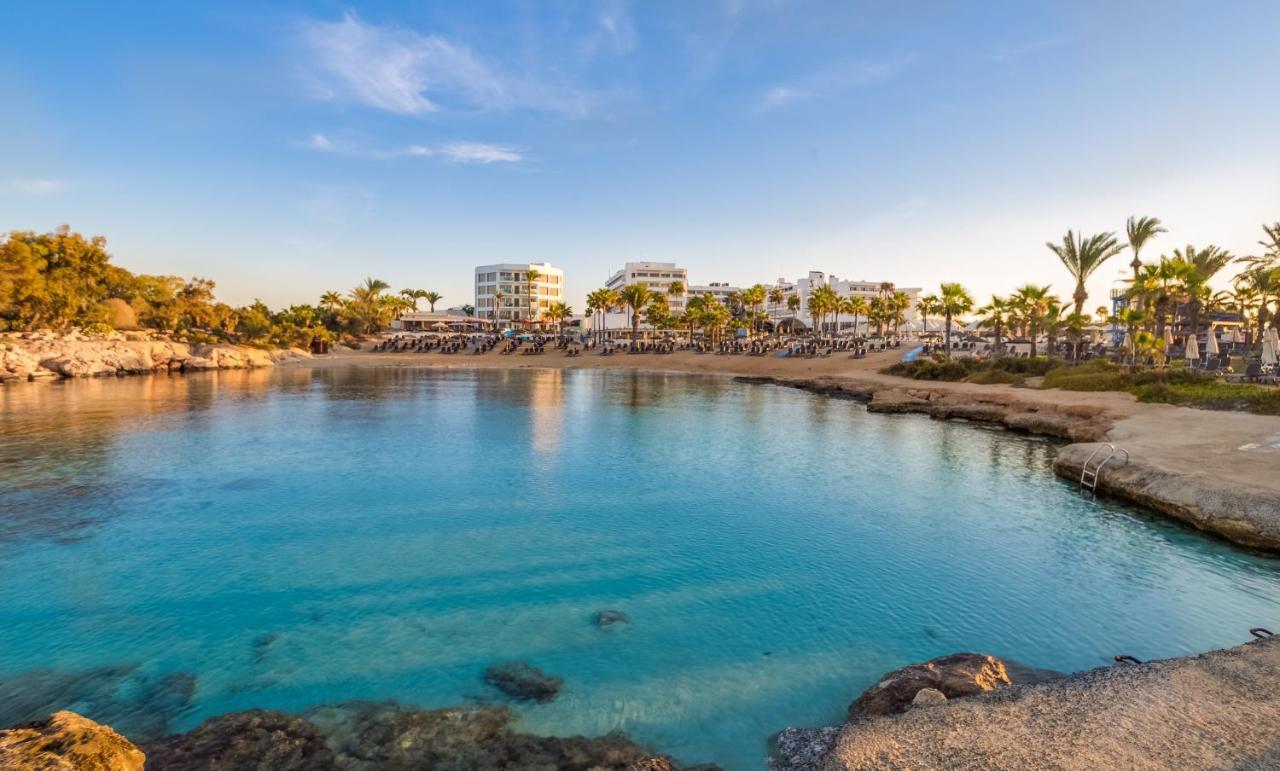 Adams Beach Hotel & Spa (Adults Only) Ayia Napa Esterno foto The bay of Pernera