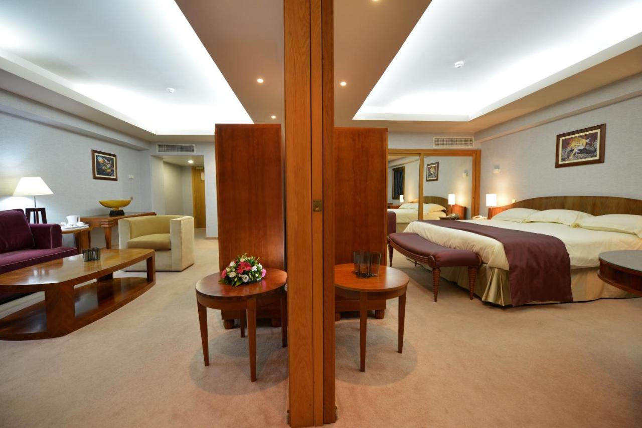 Adams Beach Hotel & Spa (Adults Only) Ayia Napa Esterno foto Suite